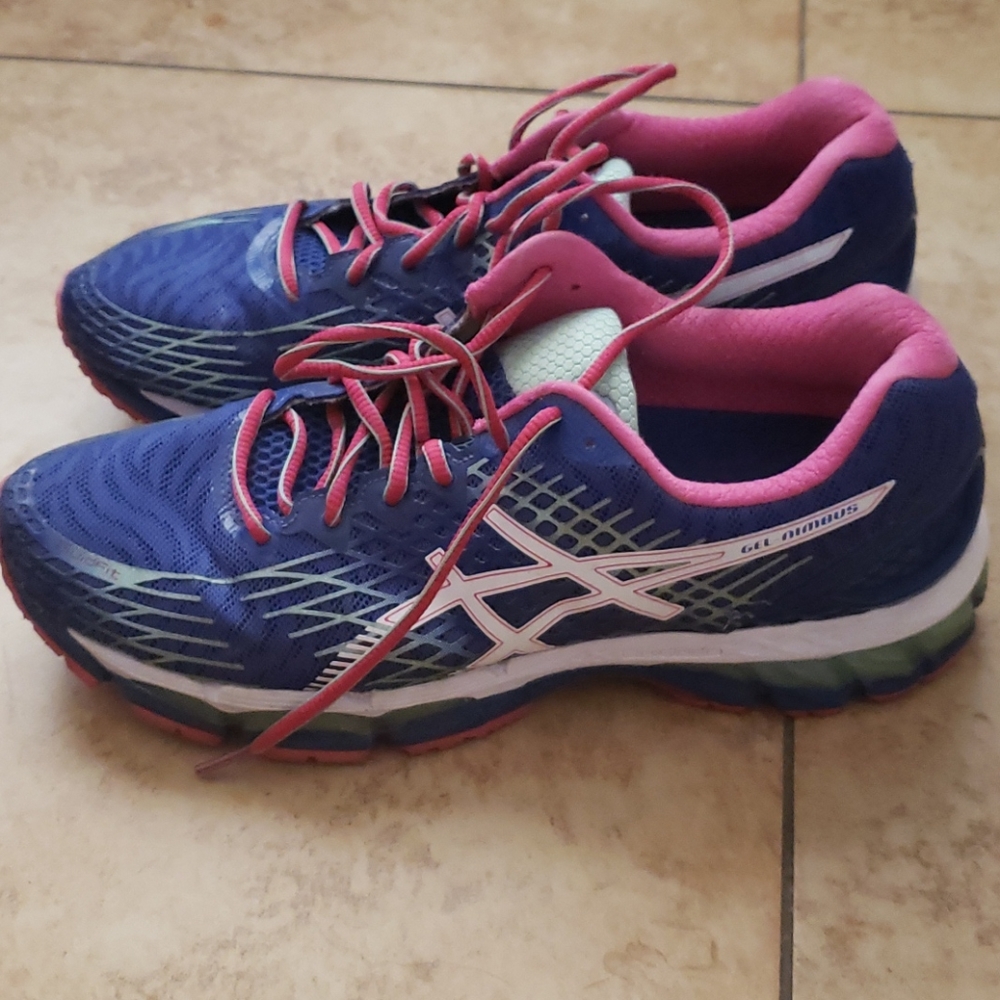 ASICS gel nimbus running shoes